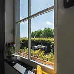 Art'Aviation Guesthouse 4*